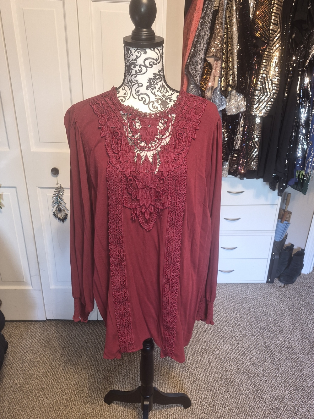 Torrid Lace-Trim Long Sleeve Tunic Top - Wine Red